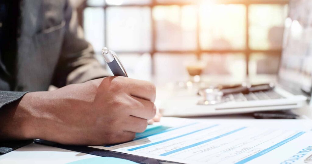 Pest-Control-Professional-Signing-an-Insurance-Contract