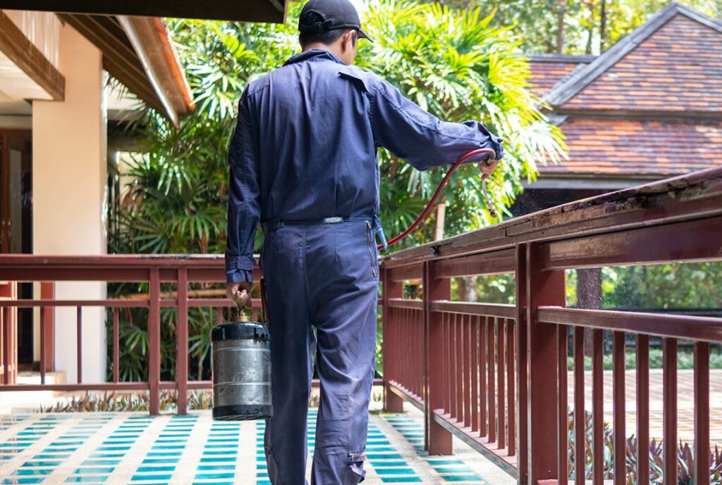A1-Featured-Image-Tech-spraying-chemicals_